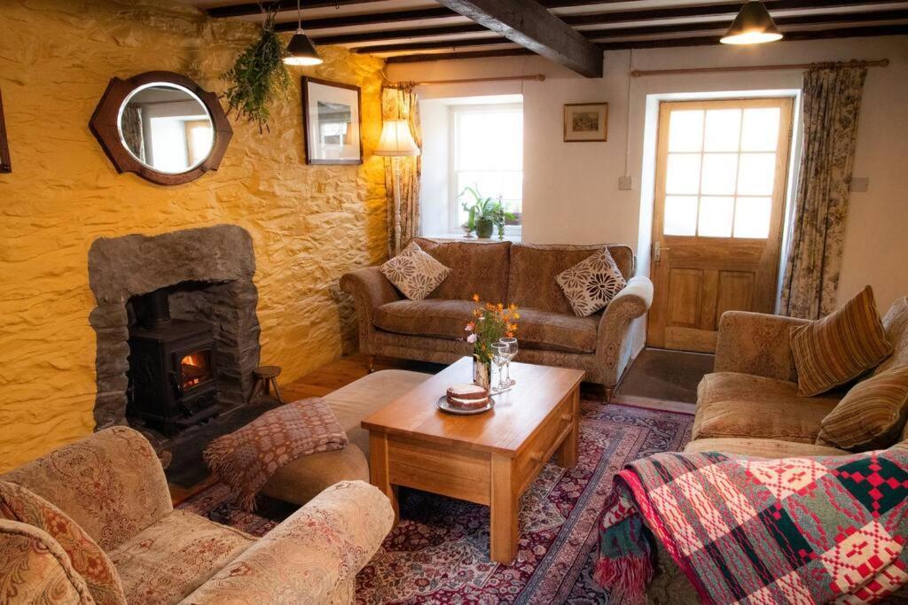 فيلا Yr Hen Efail - Old Smithy Tregaron المظهر الخارجي الصورة